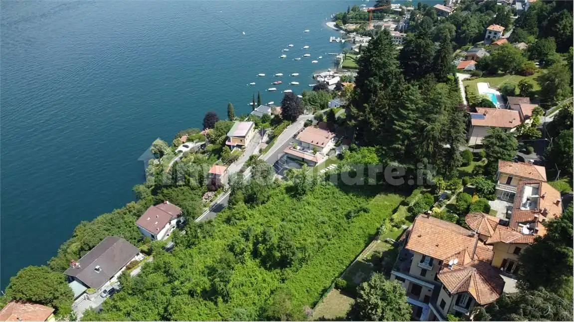 Appartamento in vendita a Faggeto Lario