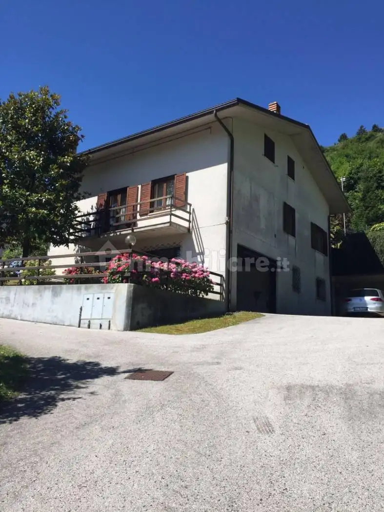 Casa indipendente in vendita a Lusiana Conco