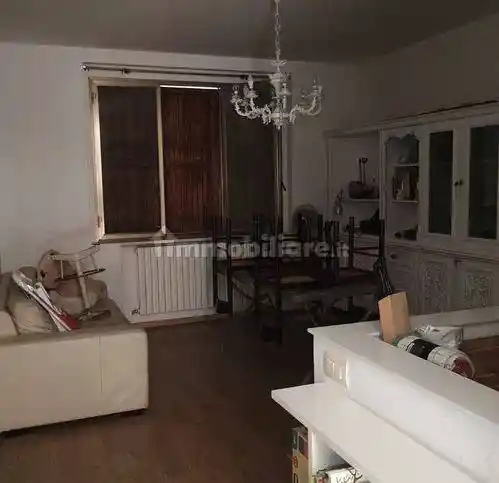 Casa indipendente in vendita a Pesaro