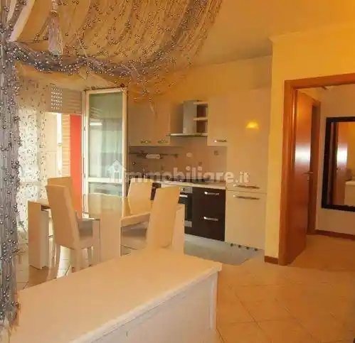 Appartamento buono stato, secondo piano, Baia Flaminia, Pesaro - foto 3