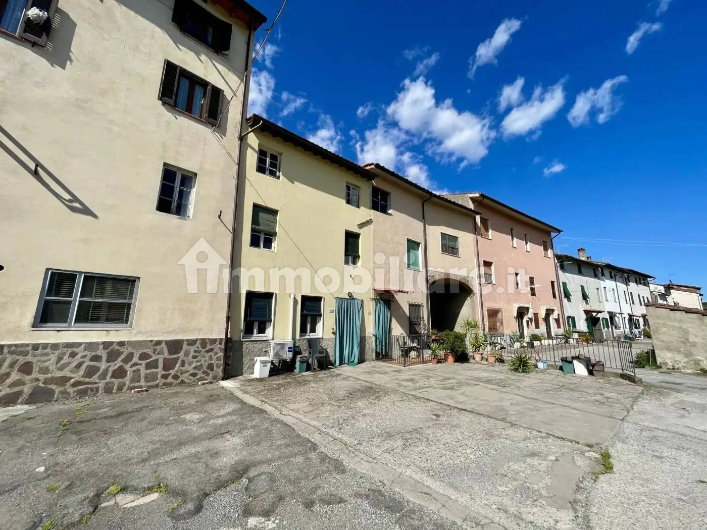 Casa indipendente in vendita a Lucca