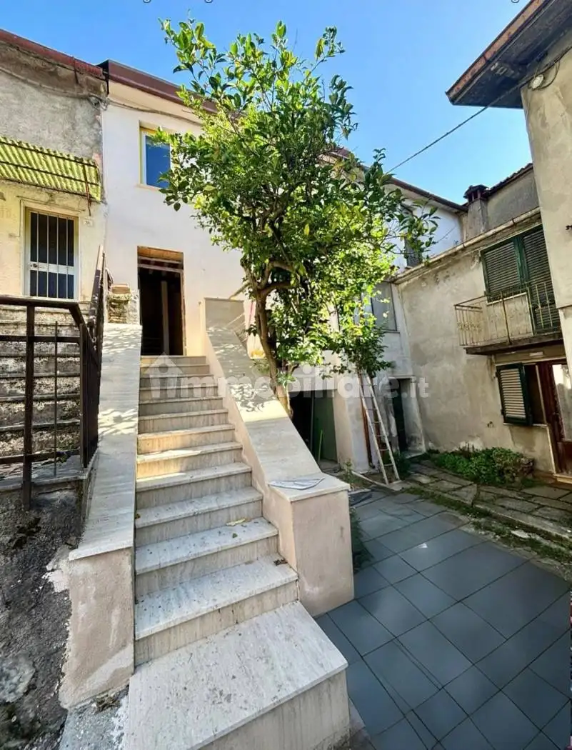 Villetta a schiera in vendita a Montignoso