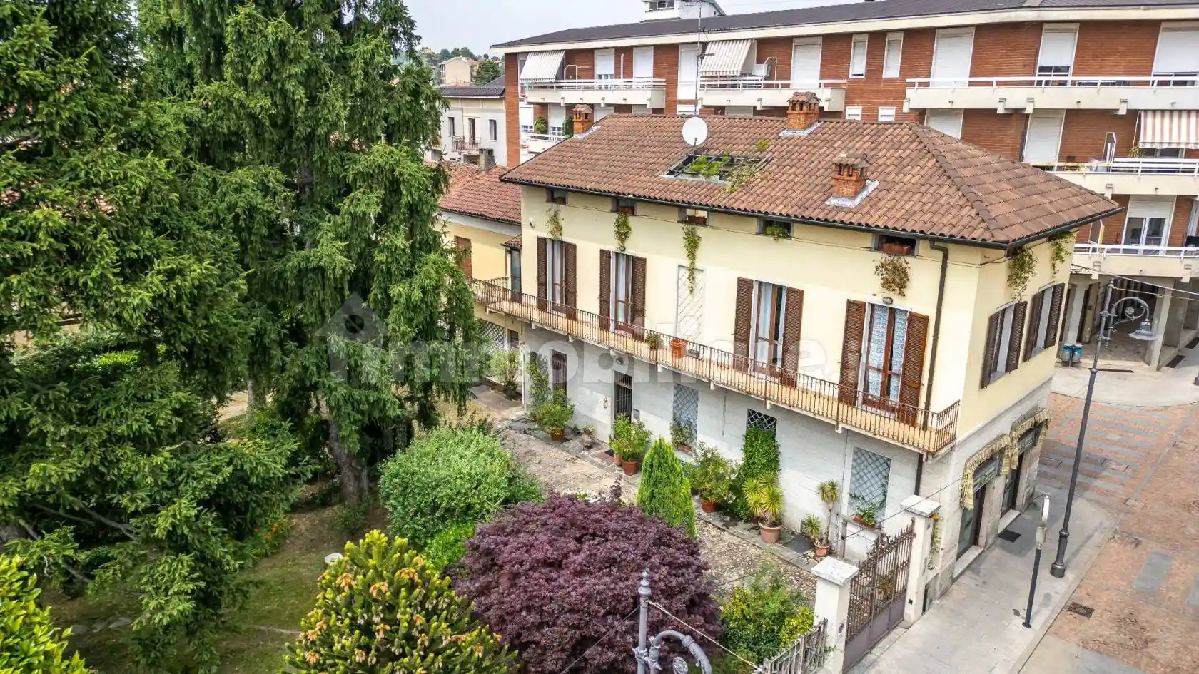 Casa indipendente in vendita a Tradate