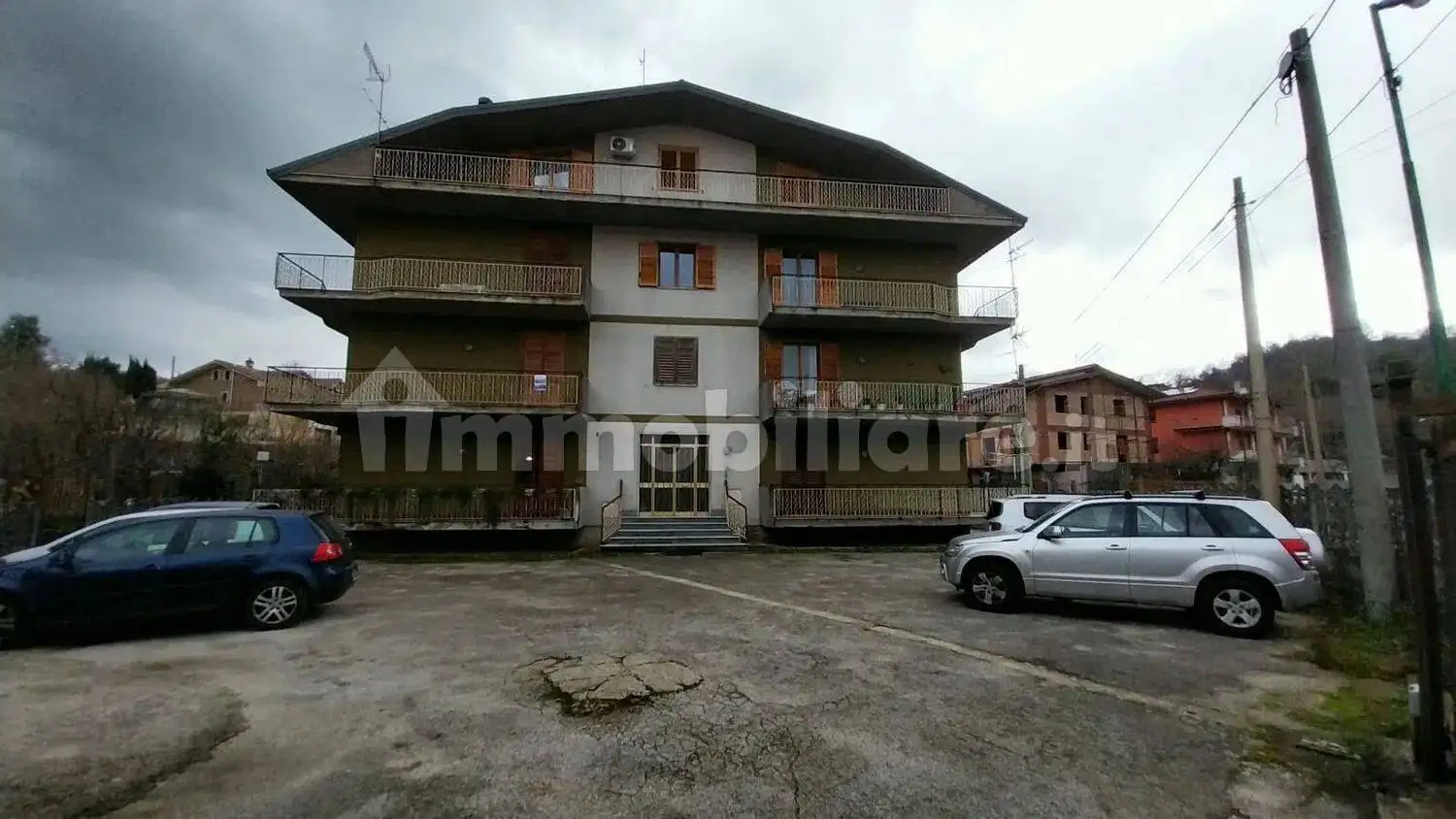 Appartamento in vendita a Contrada