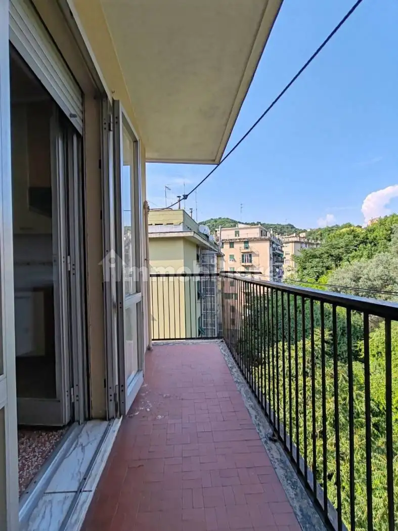 Appartamento in vendita a Genova