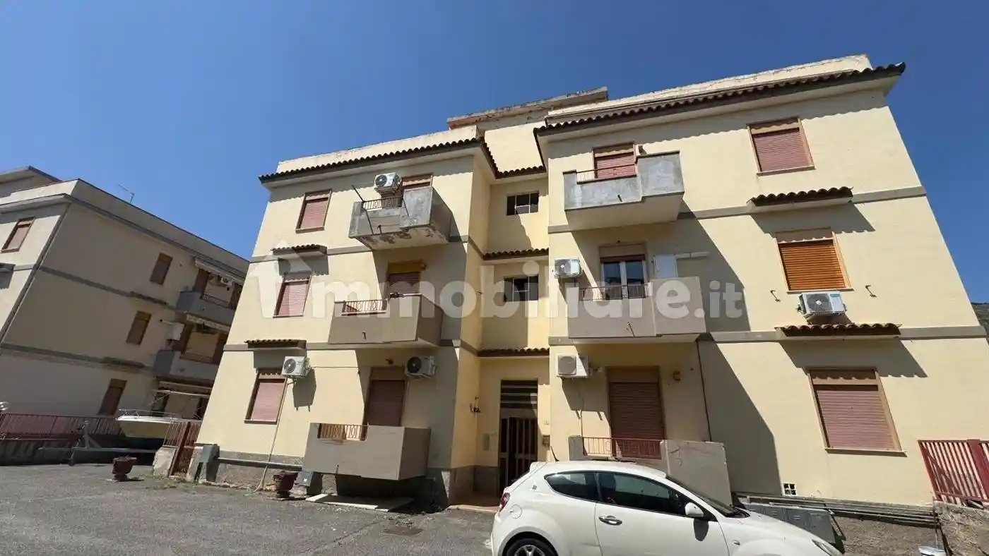 Appartamento in vendita a Oliveri