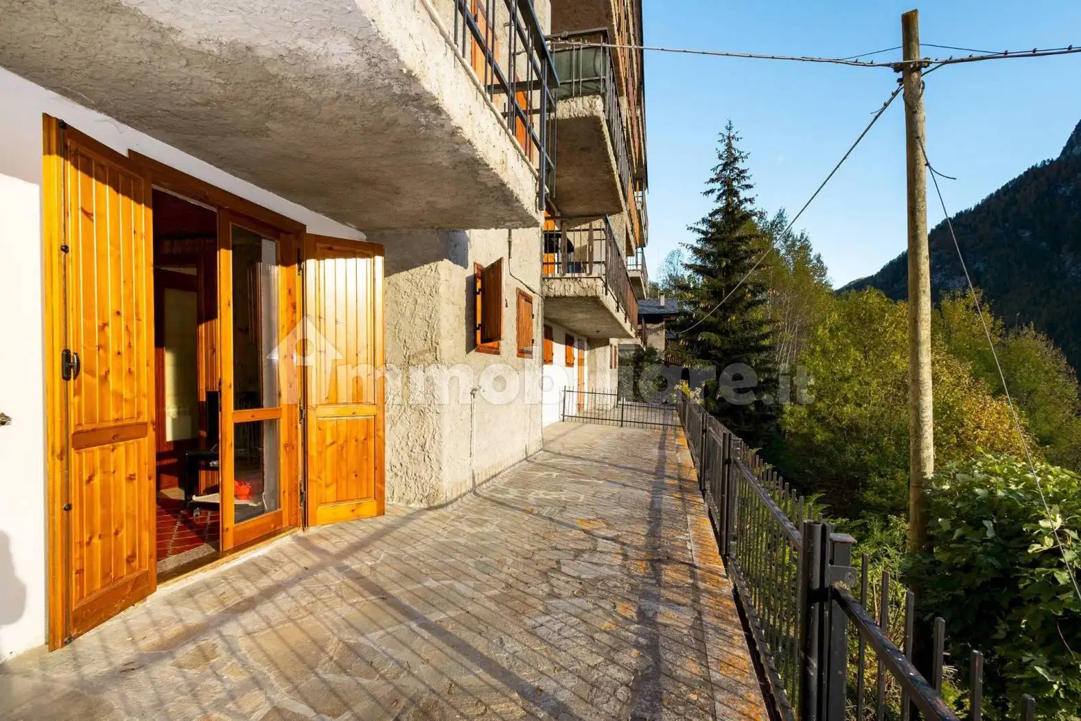 Appartamento in vendita a Casteldelfino