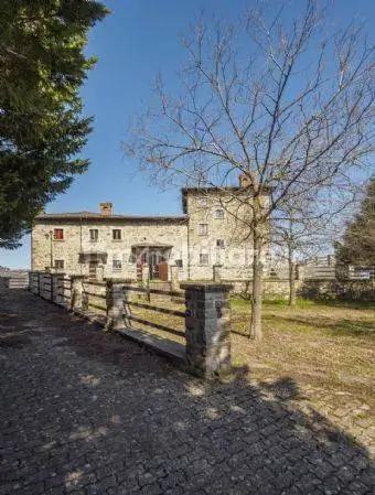 Rustico - Casale in vendita a Montefiorino