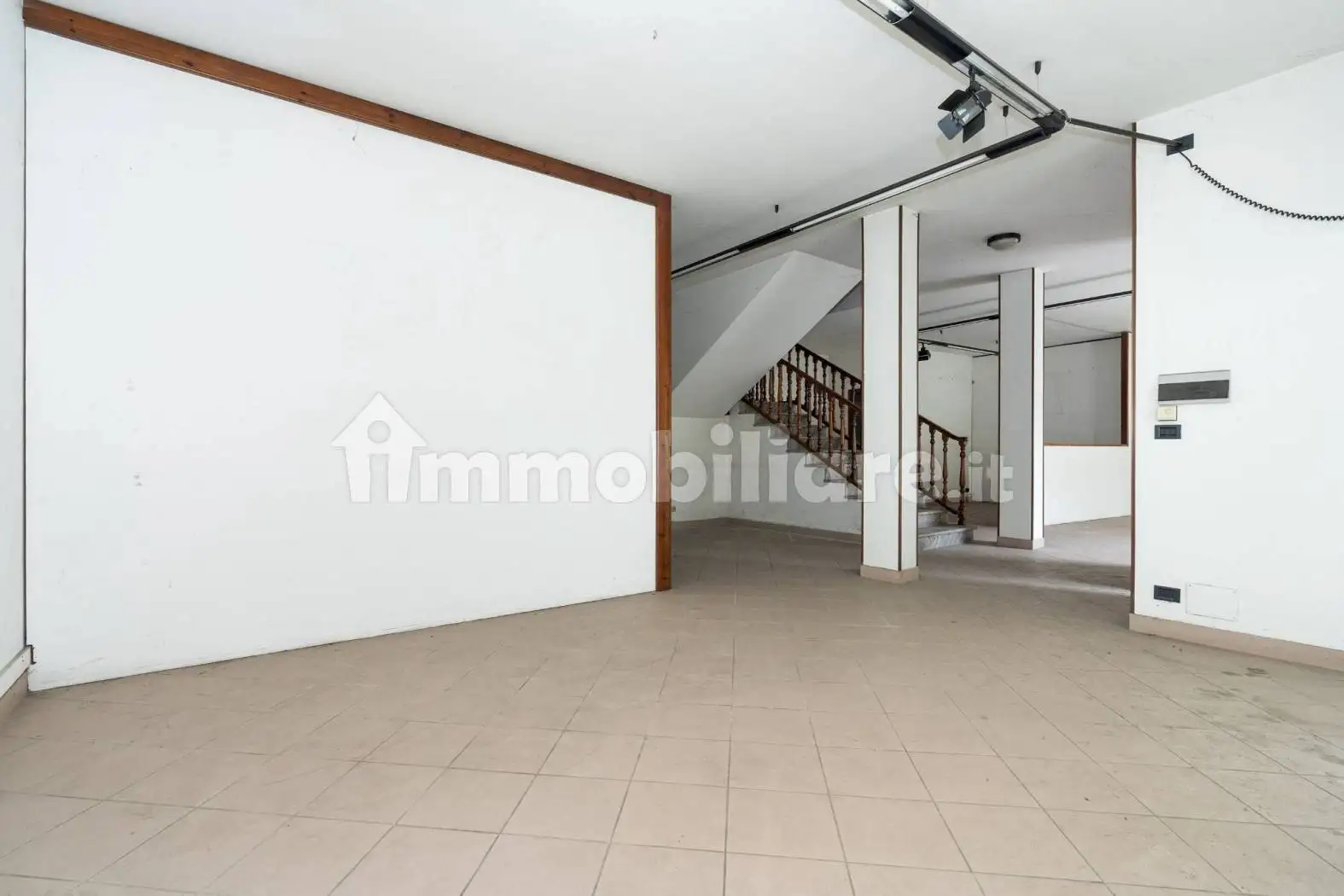 Villa bifamiliare via Roma, 88, Centro, Brossasco - foto 2