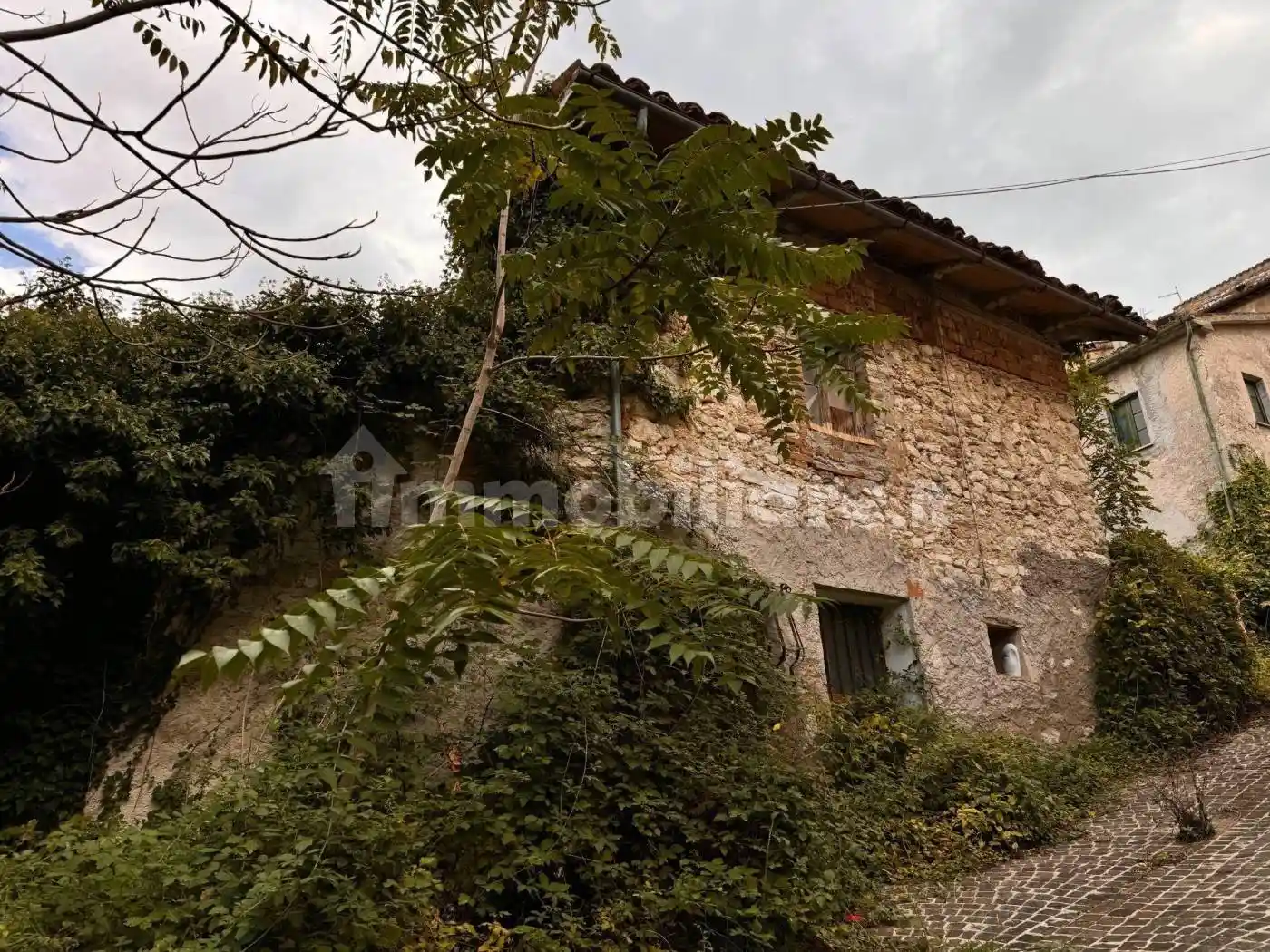 Terratetto unifamiliare Contrada Valle, Cessapalombo - foto 4