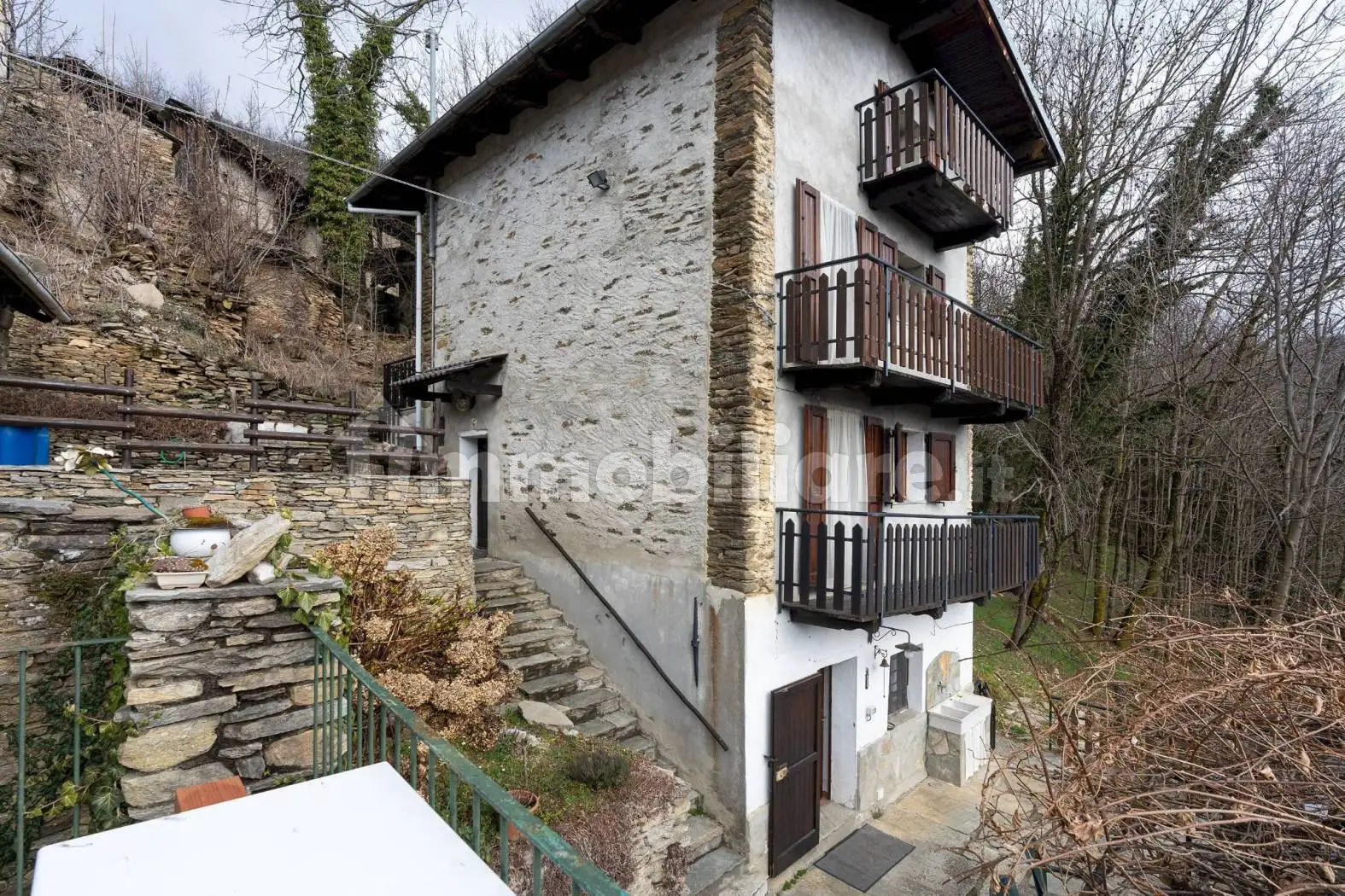 Rustico - Casale in vendita a Frassino