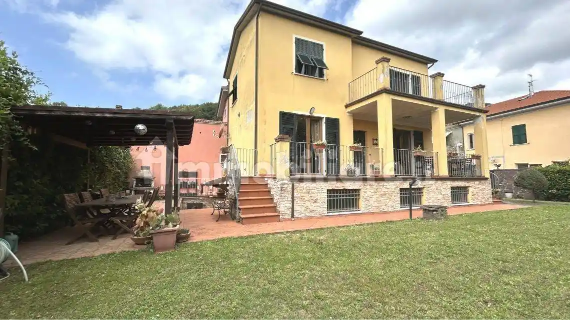 Villa in vendita a Arcola