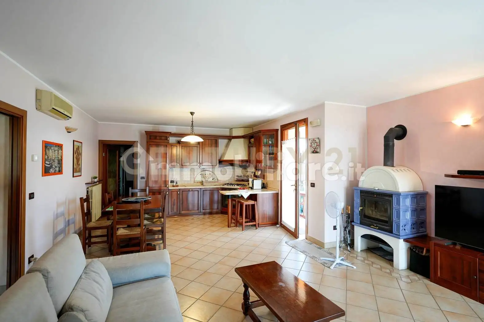 Villa unifamiliare via Api 60, Bergantino - foto 4