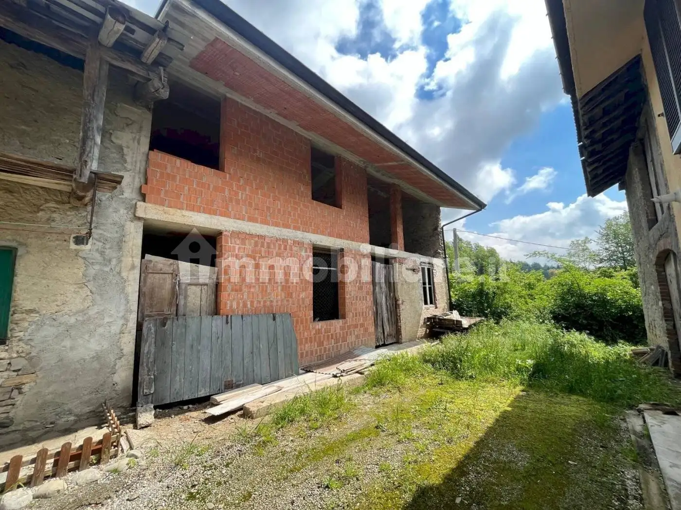 Rustico - Casale in vendita a Valloriate