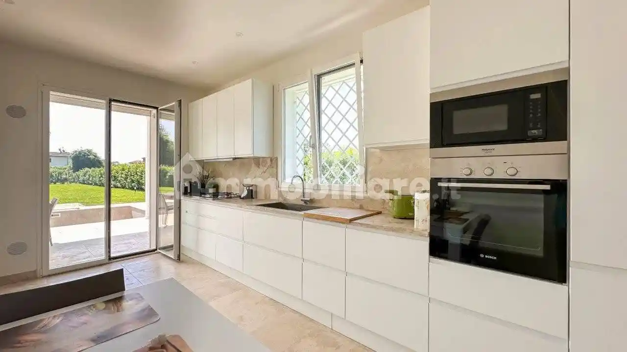 Villa in vendita a Pietrasanta