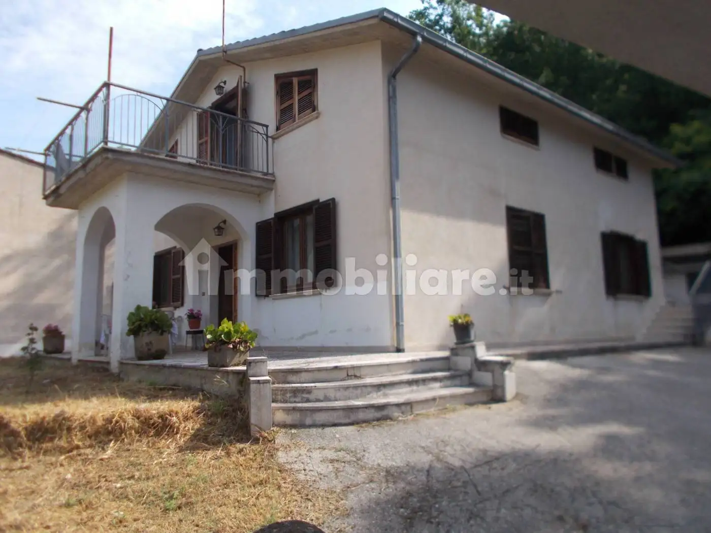 Villa in vendita a Tornimparte