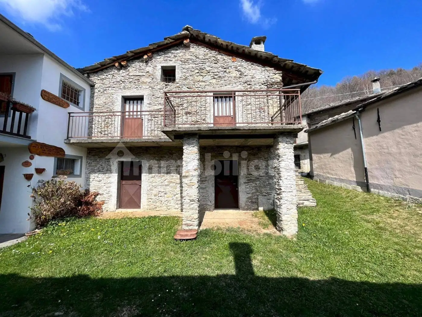 Rustico - Casale in vendita a Brossasco