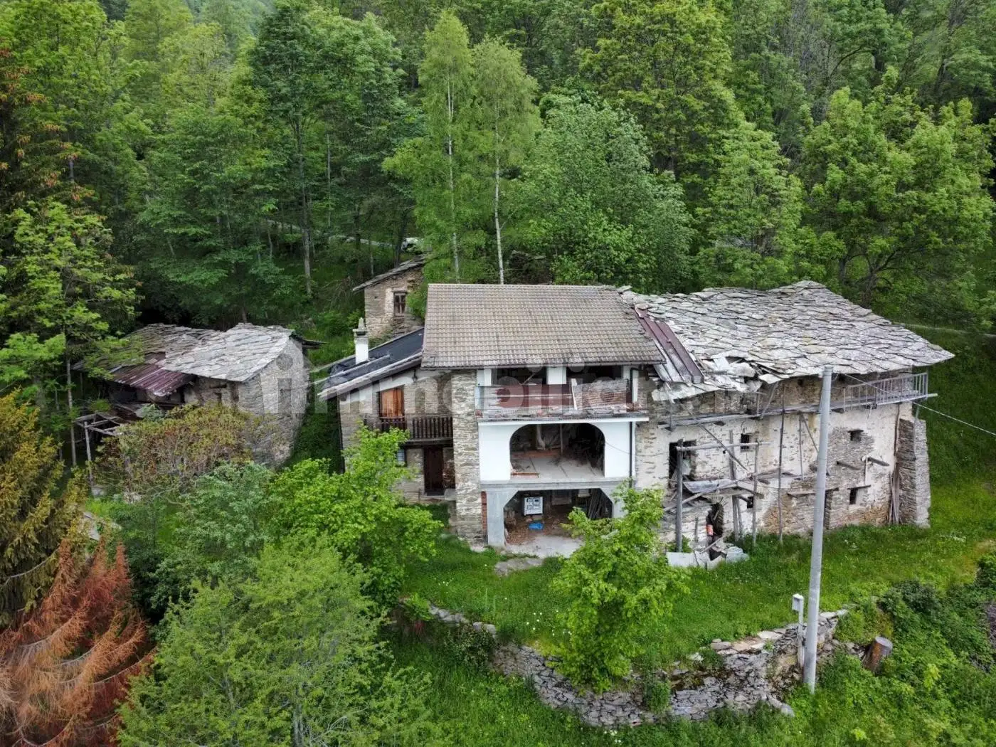 Rustico - Casale in vendita a Brossasco