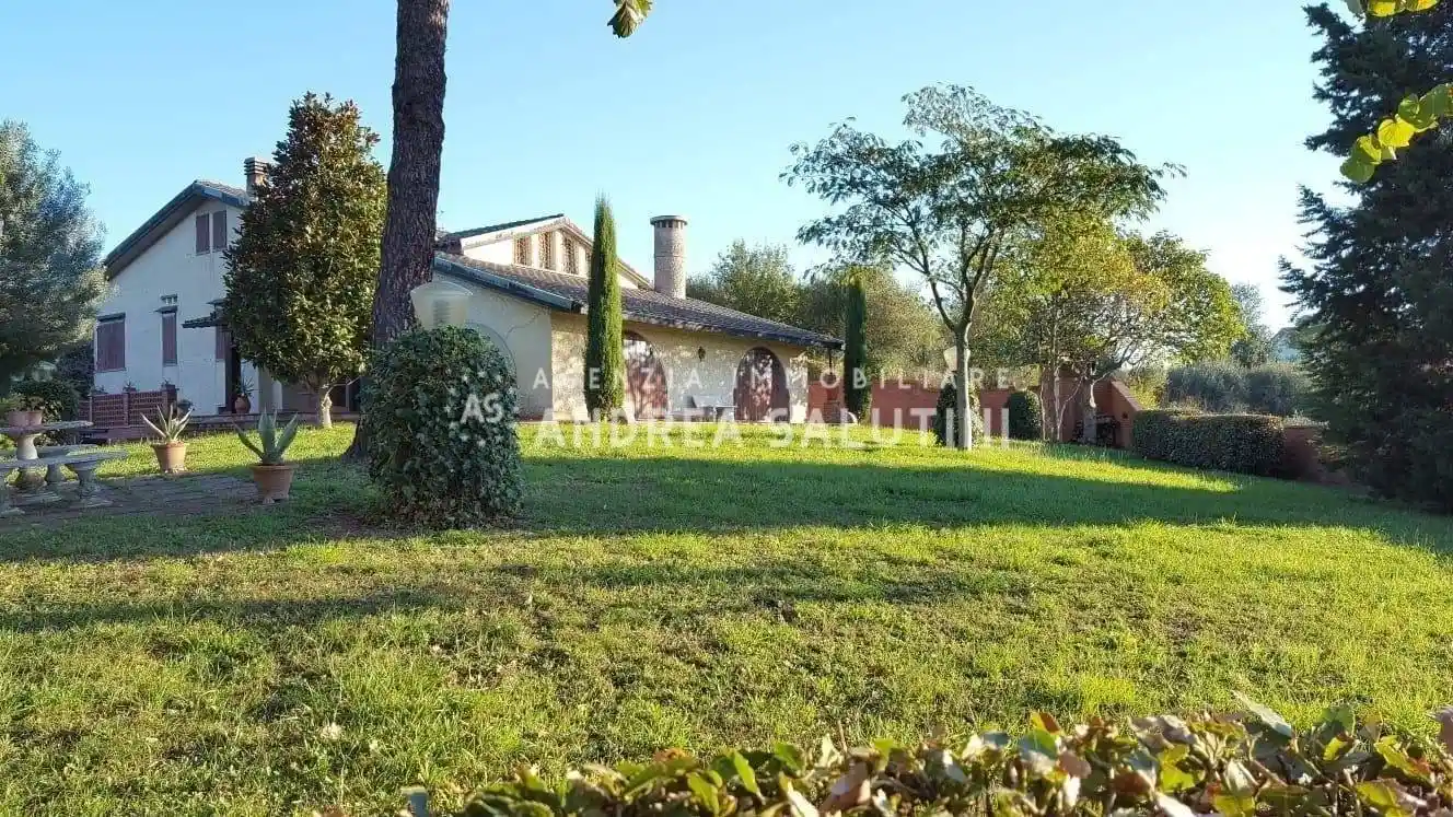 Villa in vendita a Santa Maria a Monte