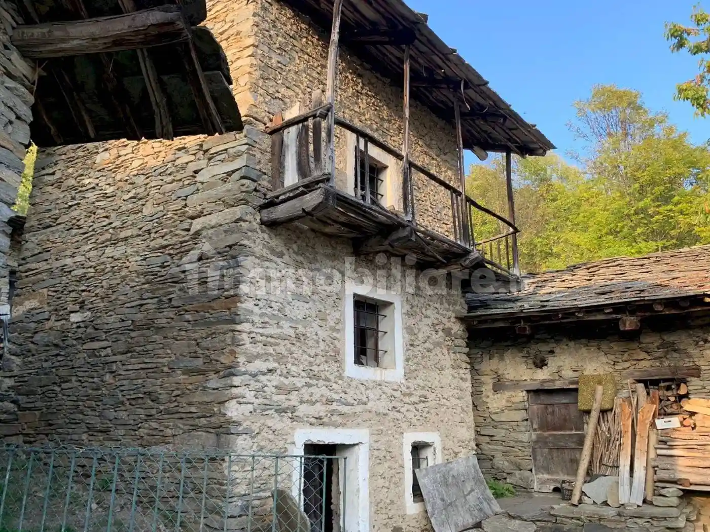 Rustico - Casale in vendita a Brossasco