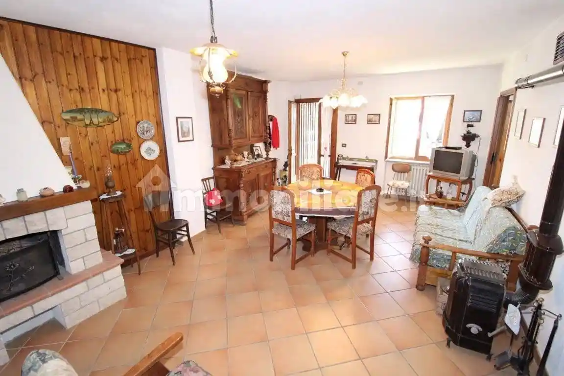 Casa indipendente in vendita a Bagnolo Piemonte
