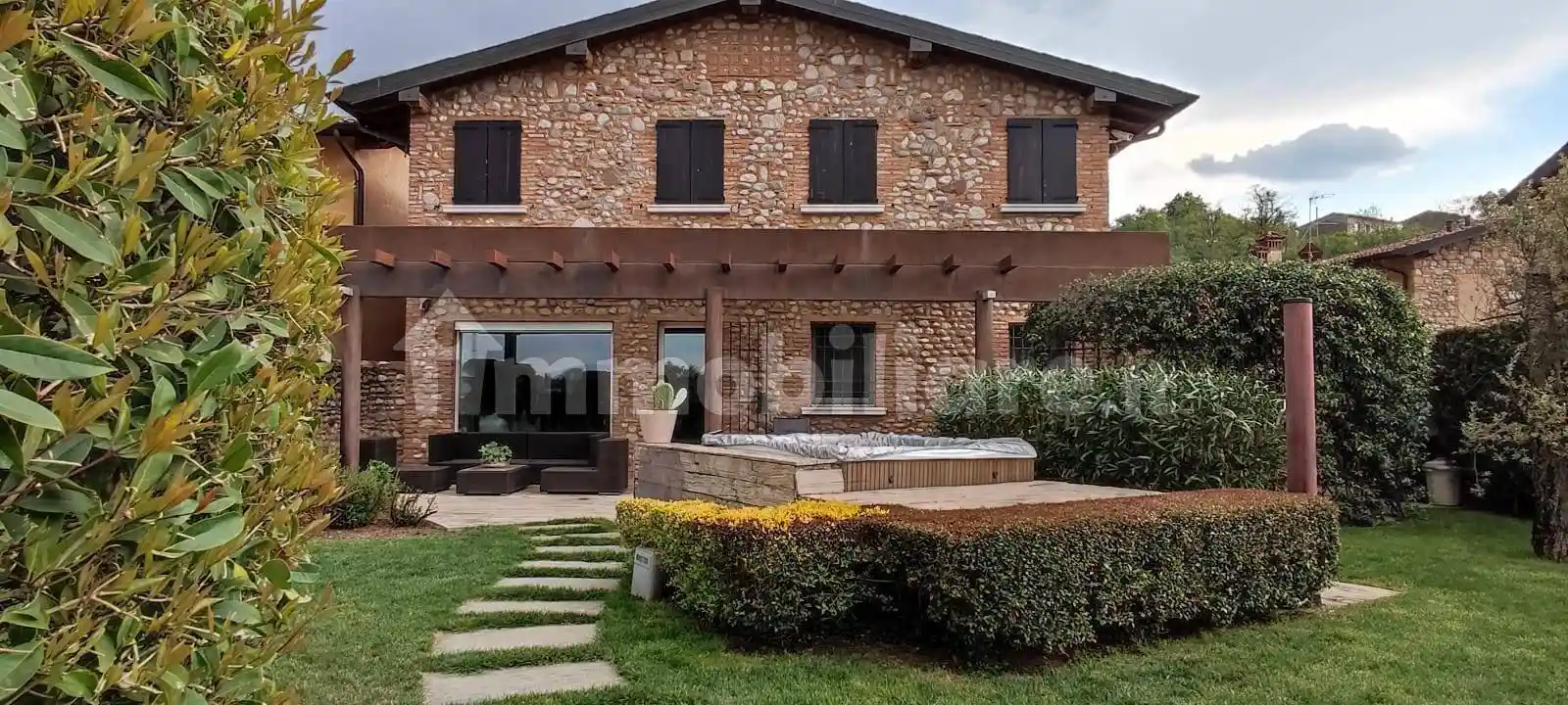 Rustico - Casale in vendita a Castiglione delle Stiviere