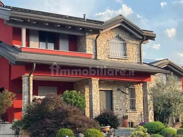 Villa in vendita a Binago