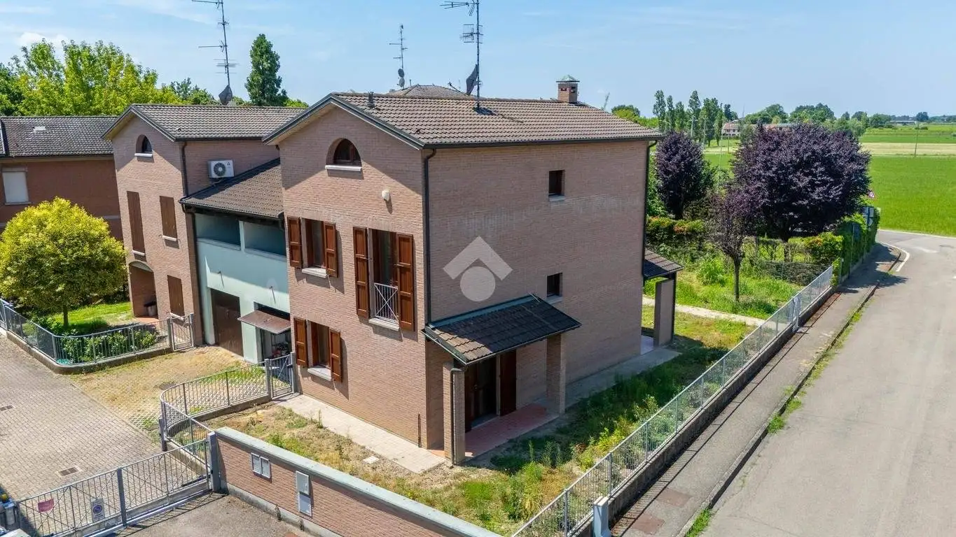 Villa in vendita a Reggio Emilia