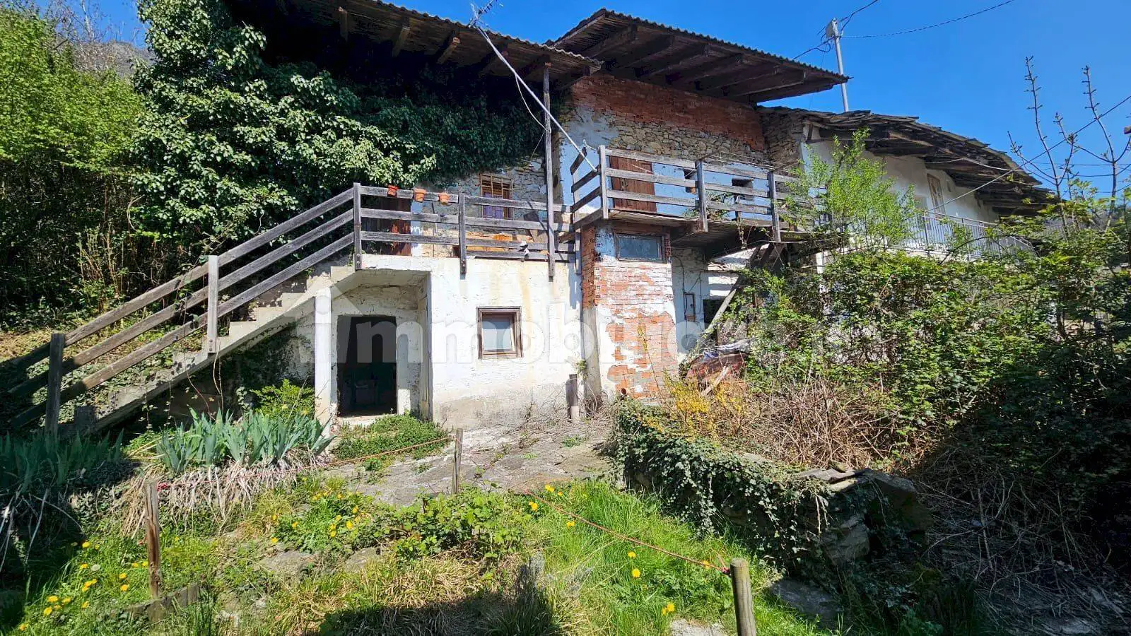 Casa indipendente in vendita a Sanfront