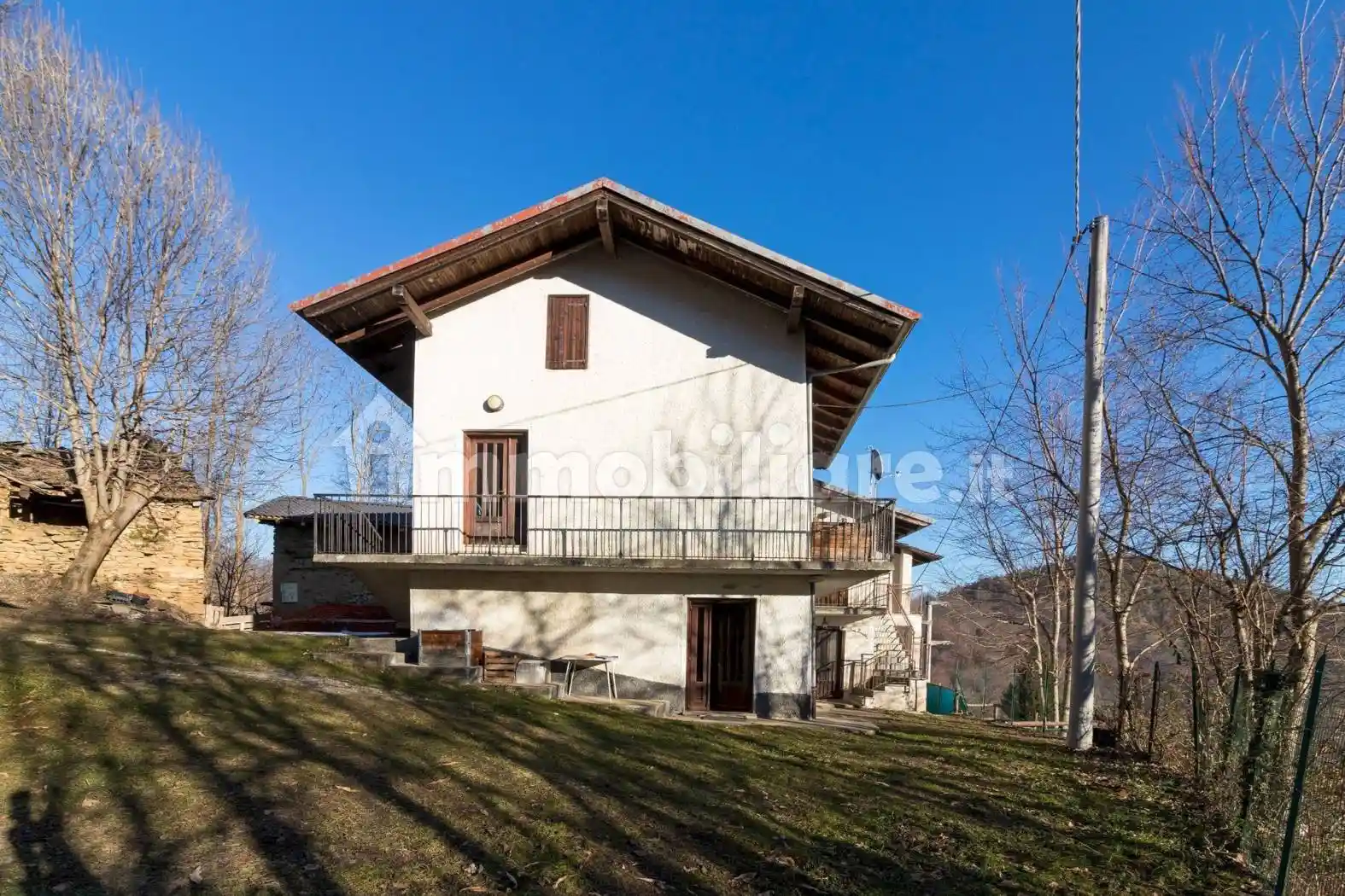 Casa indipendente in vendita a Montemale di Cuneo