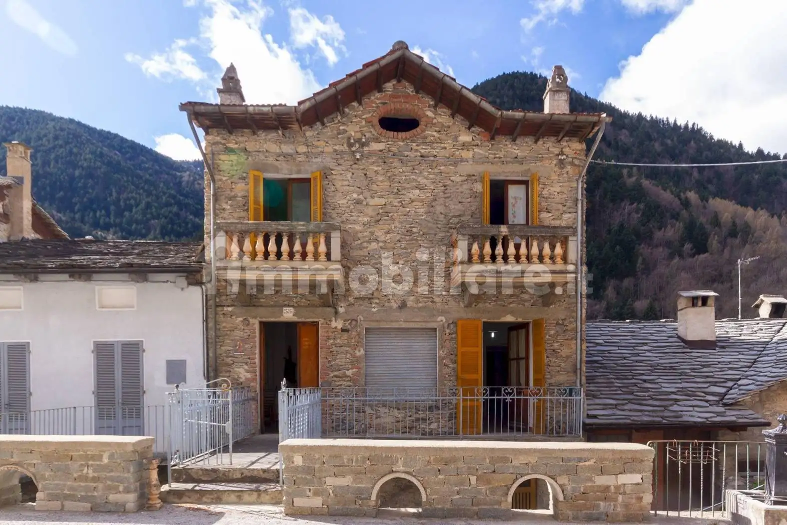 Casa indipendente in vendita a Stroppo