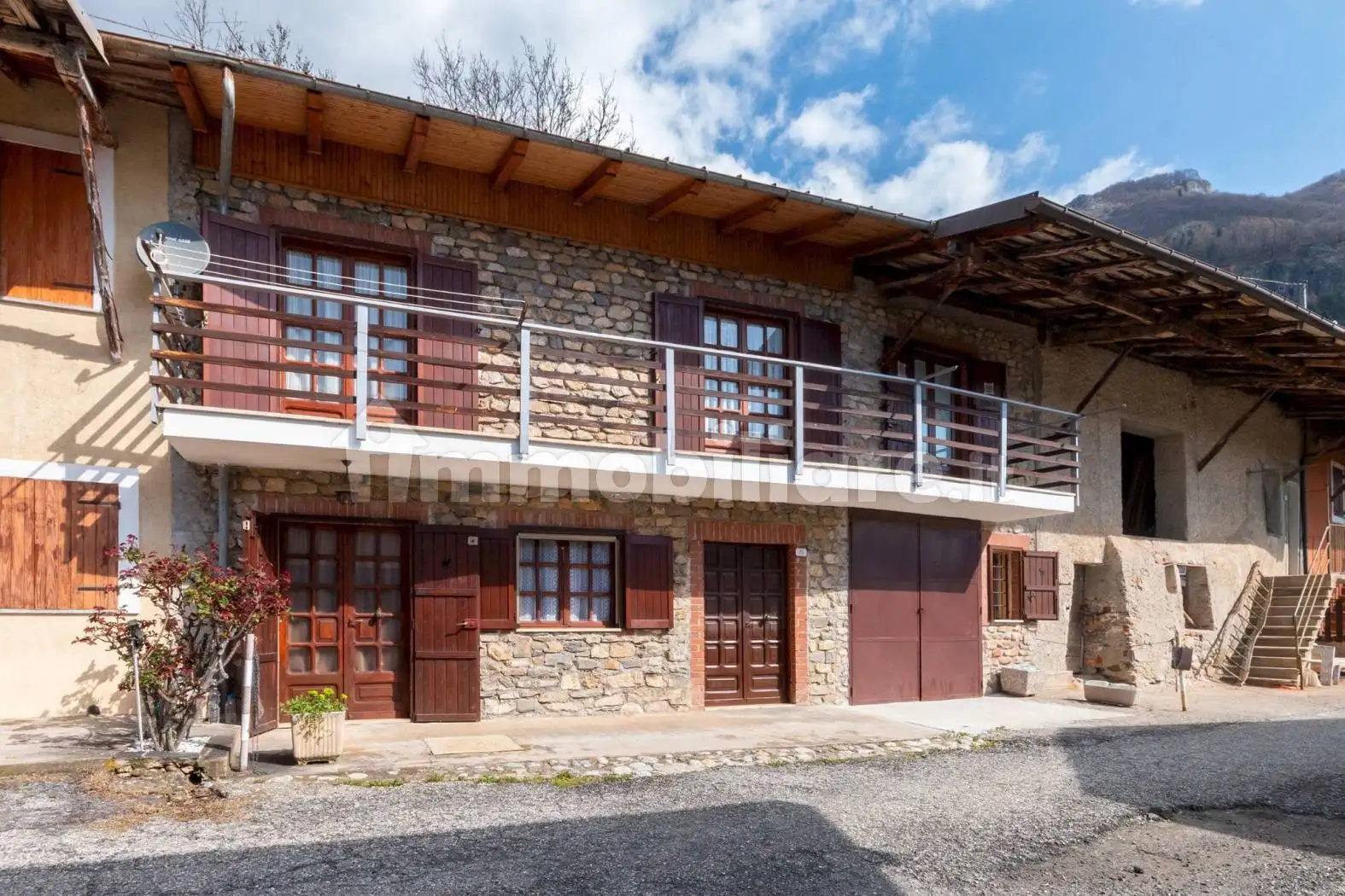 Casa indipendente in vendita a Demonte