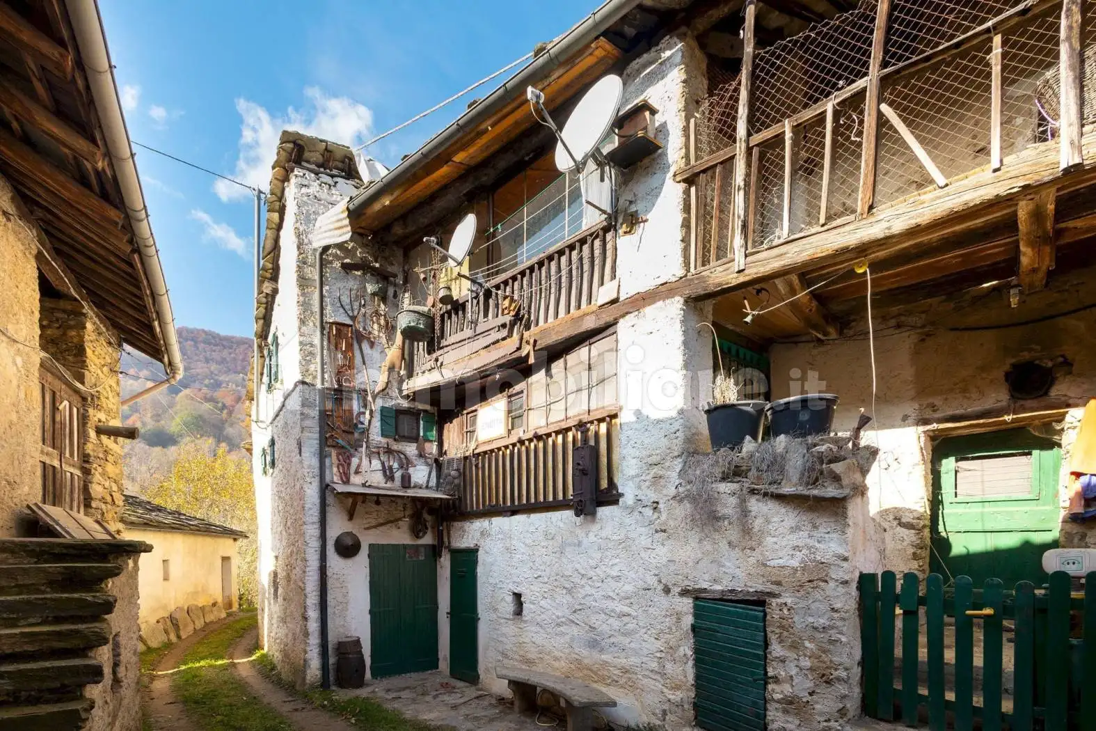 Villa in vendita a Isasca