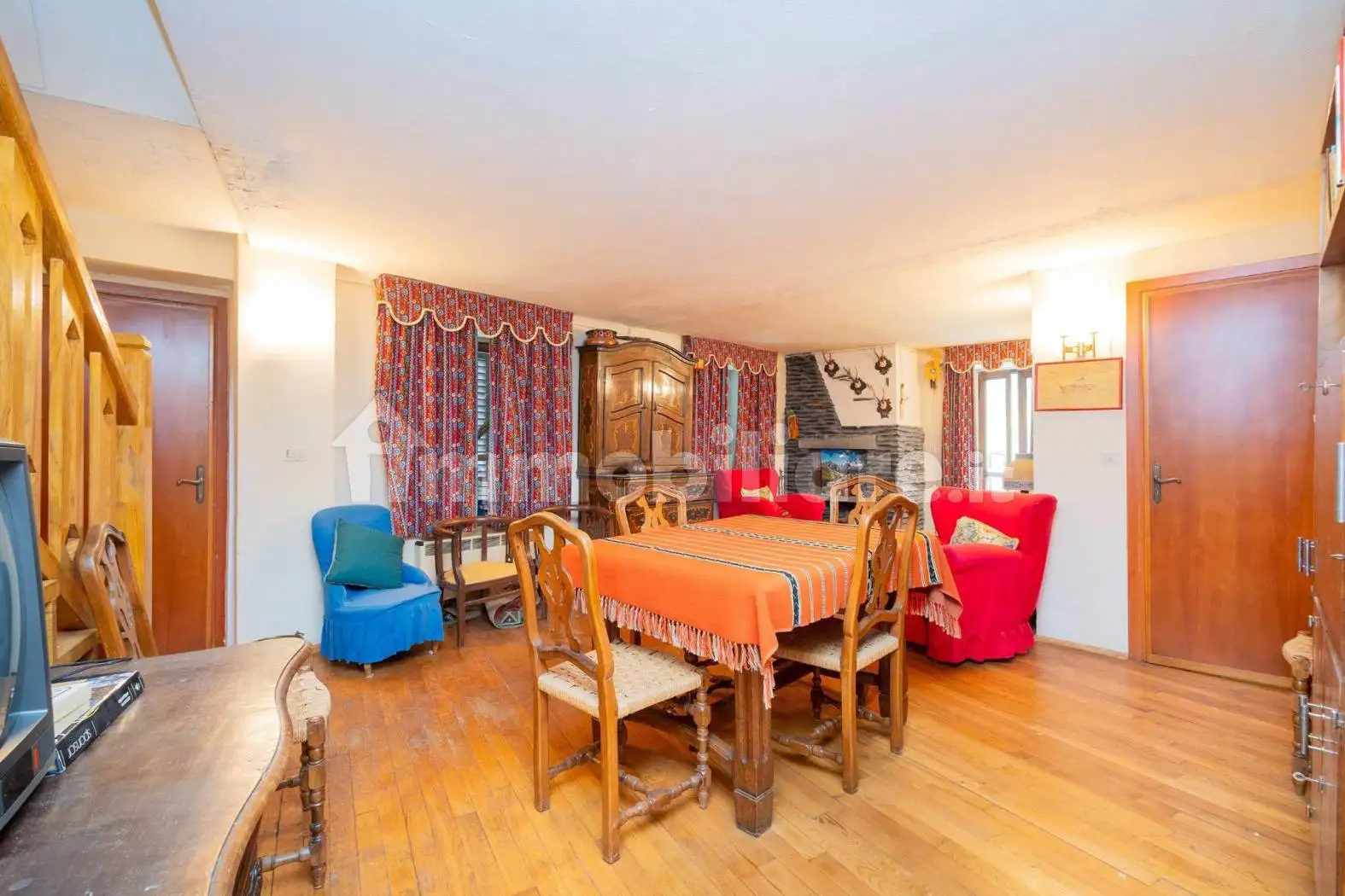 Appartamento in villa via Cantun, 16, Casteldelfino - foto 2