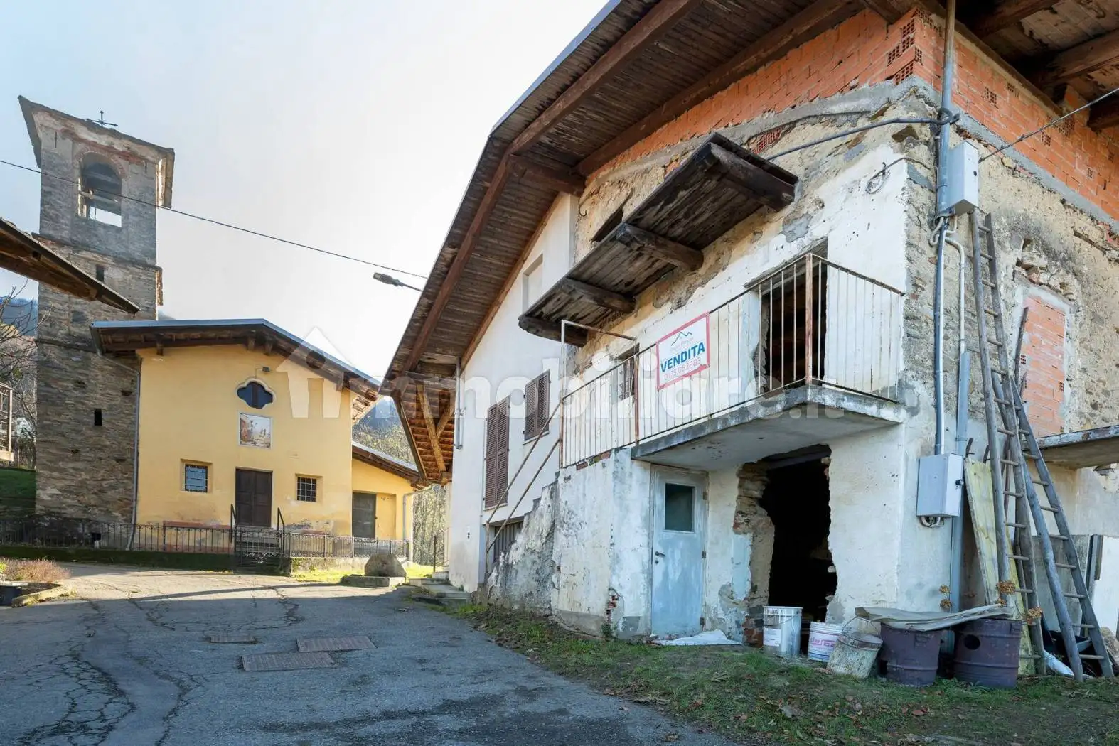 Villa in vendita a Brondello