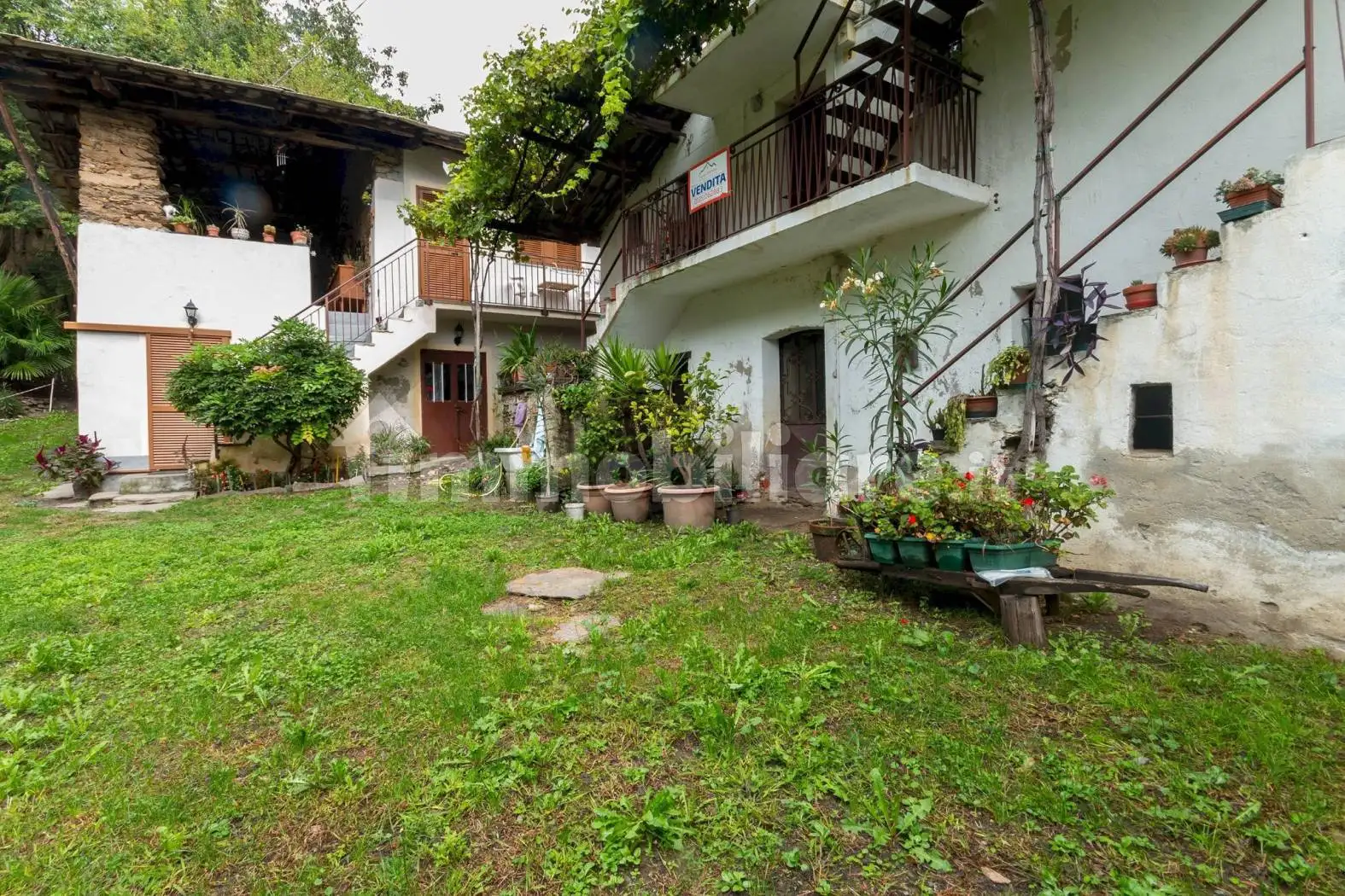 Appartamento in villa Borgata Foresti , 9, Brondello - foto 2