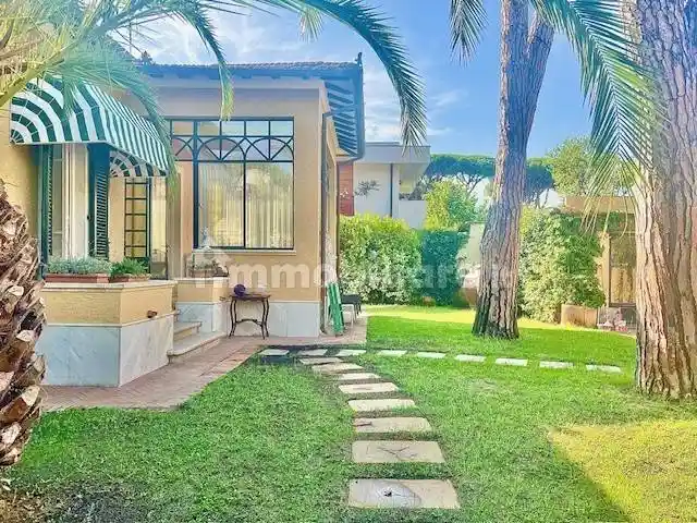 Villa in affitto a Forte dei Marmi