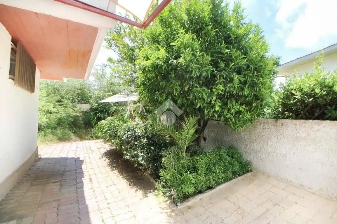 Villa plurifamiliare Str. della Rai 12, San Silvestro, Pescara - foto 3