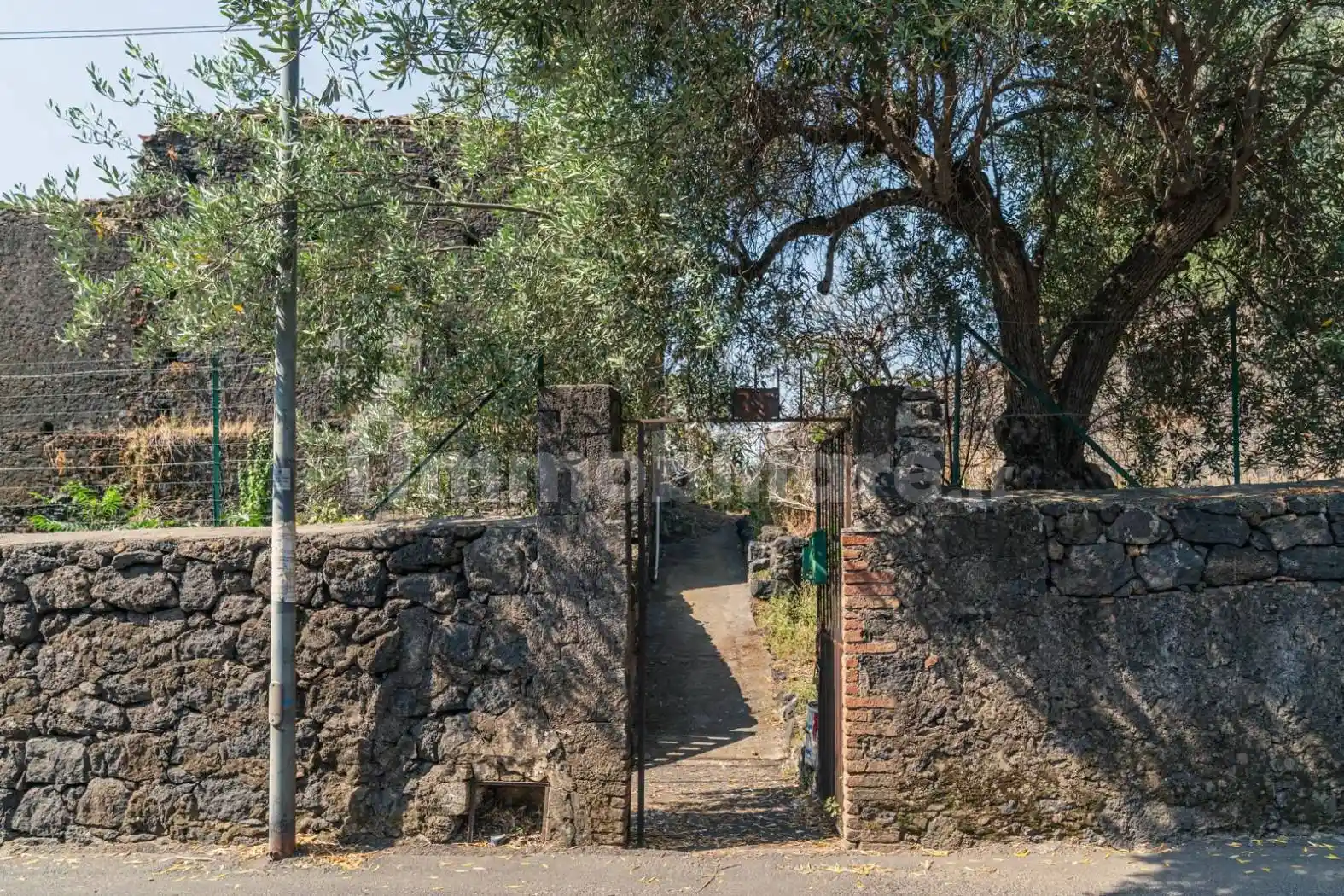 Rustico - Casale in vendita a Tremestieri Etneo