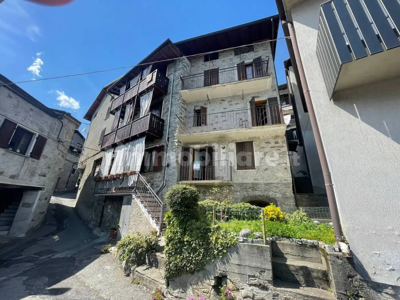 Casa indipendente in vendita a Buglio in Monte