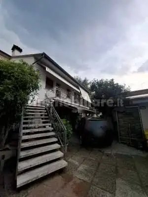 Casa indipendente in vendita a Farra di Soligo