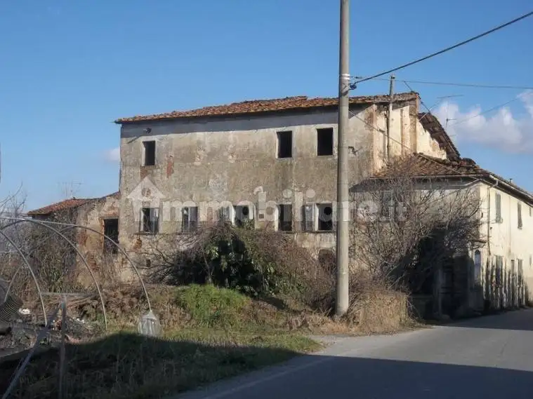 Rustico - Casale in vendita a Pistoia