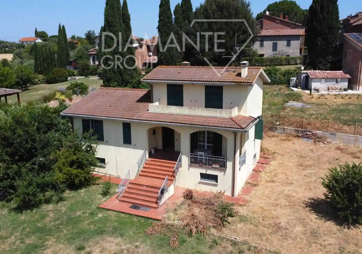 Terratetto unifamiliare 220 m², buono stato, Casamaggiore, Castiglione del Lago - foto 2