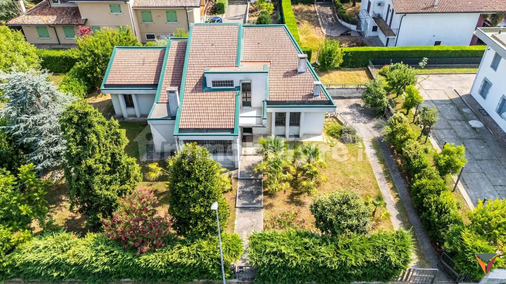 Villa in vendita a Curtatone