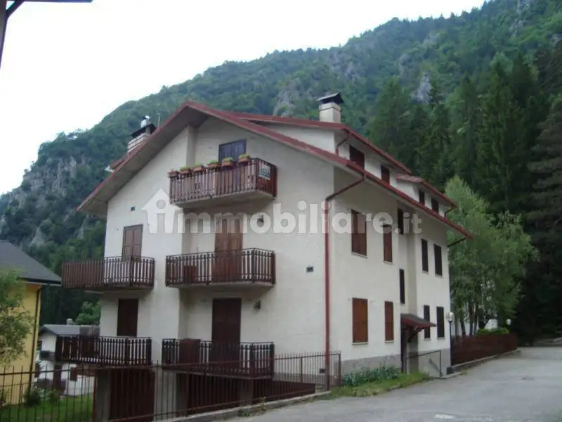 Appartamento in vendita a Piazzatorre