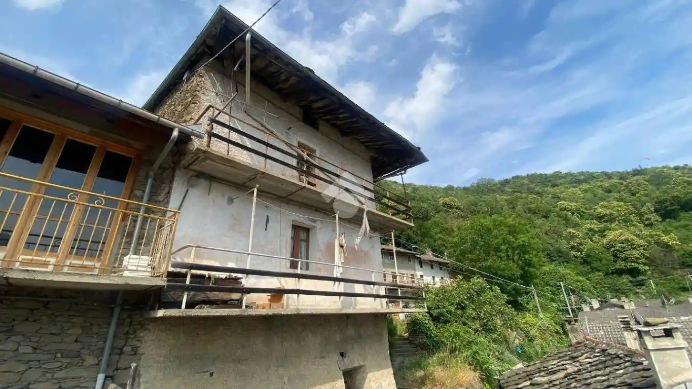 Casa indipendente in vendita a Pinasca