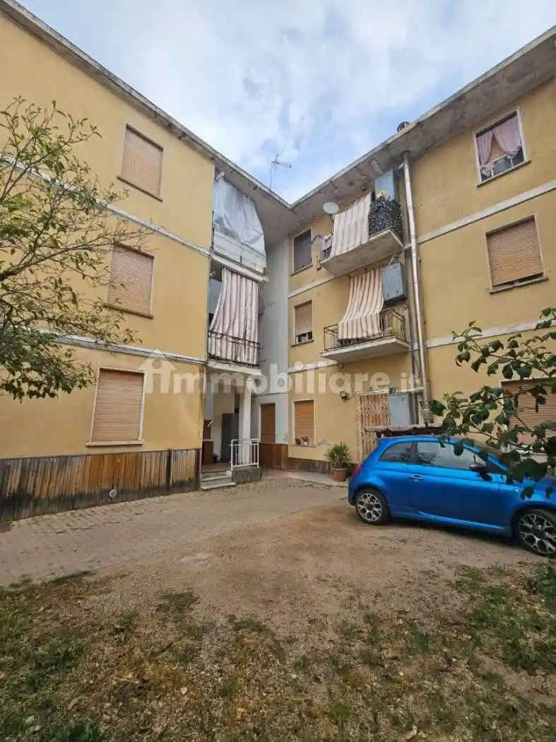 Palazzo - Edificio in vendita a Orbassano