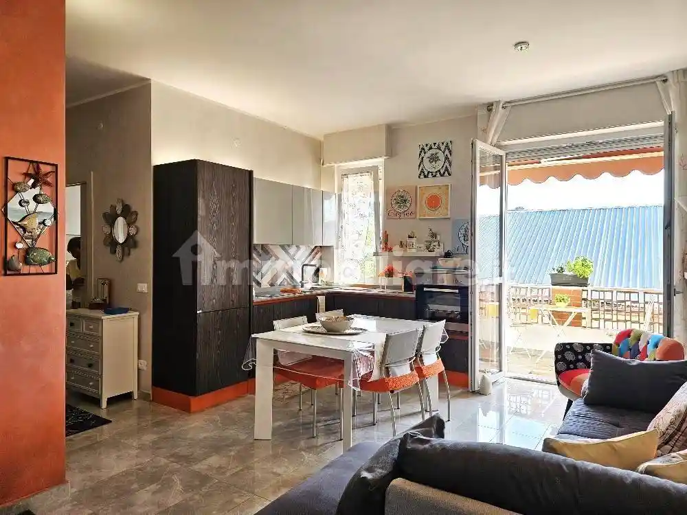 Appartamento in vendita a Diano Castello
