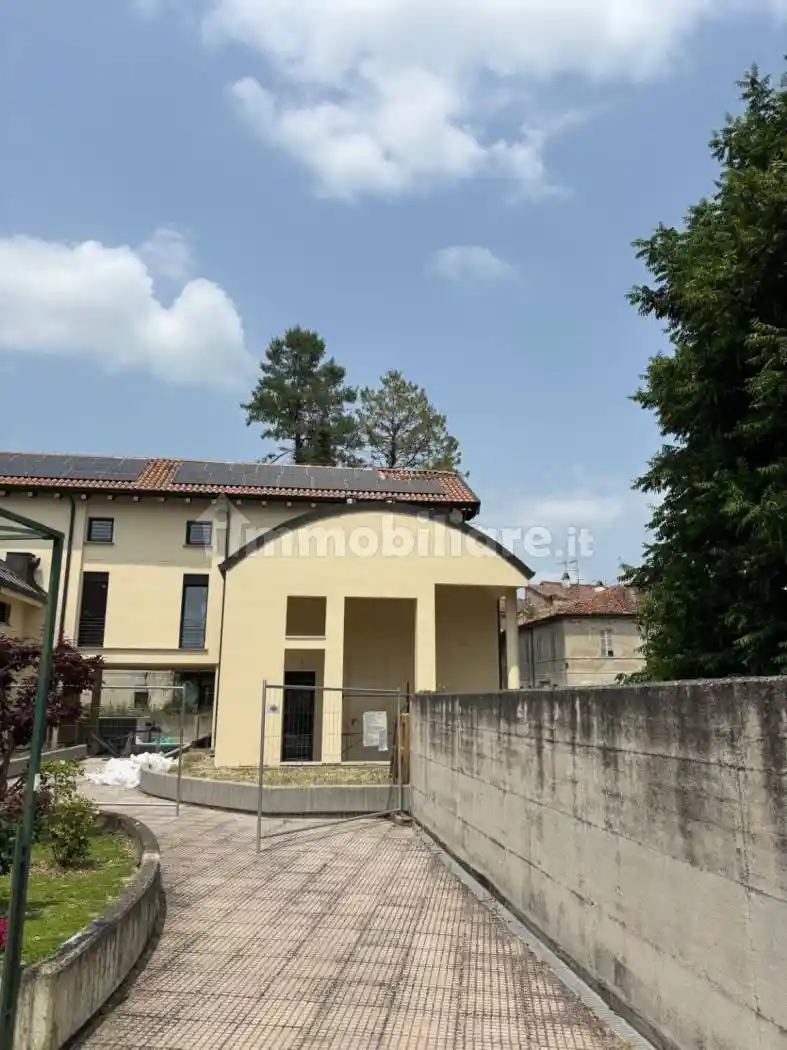 Villa in vendita a Monticelli d'Ongina