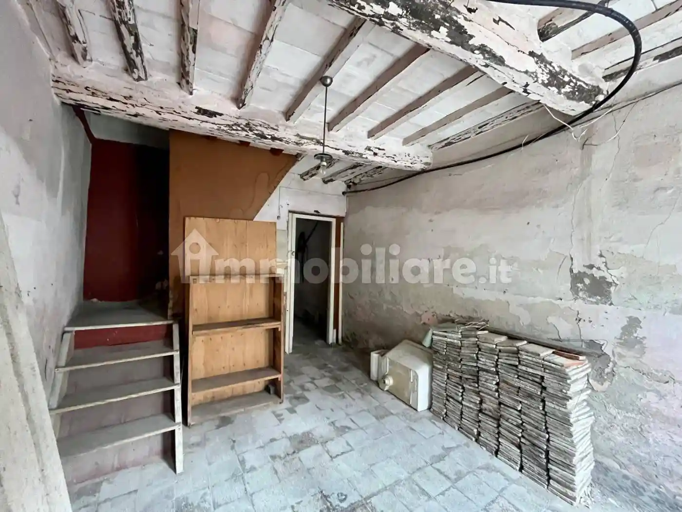 Terratetto unifamiliare 86 m², da ristrutturare, Capanne, Prato, Montignoso - foto 5